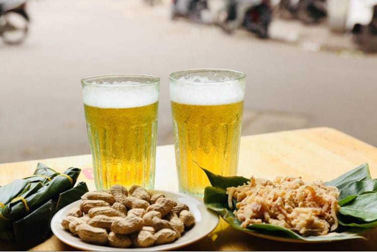 Capture the vibrant essence of Hanoi’s beer culture